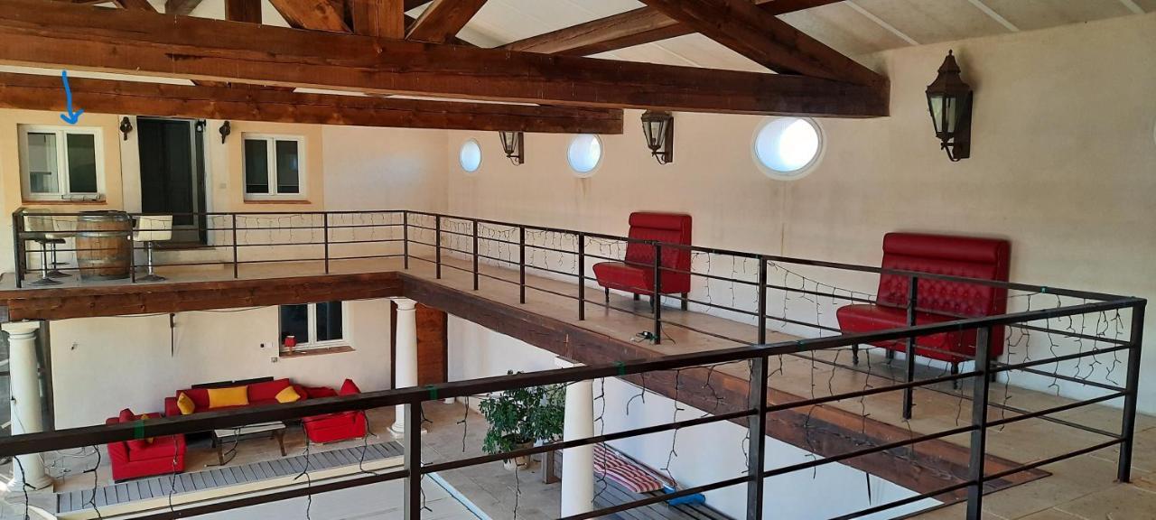 Domaine Des Francobelges - Appartements Lauris Eksteriør bilde